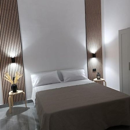 Dg Lovely Home Наполи Екстериор снимка