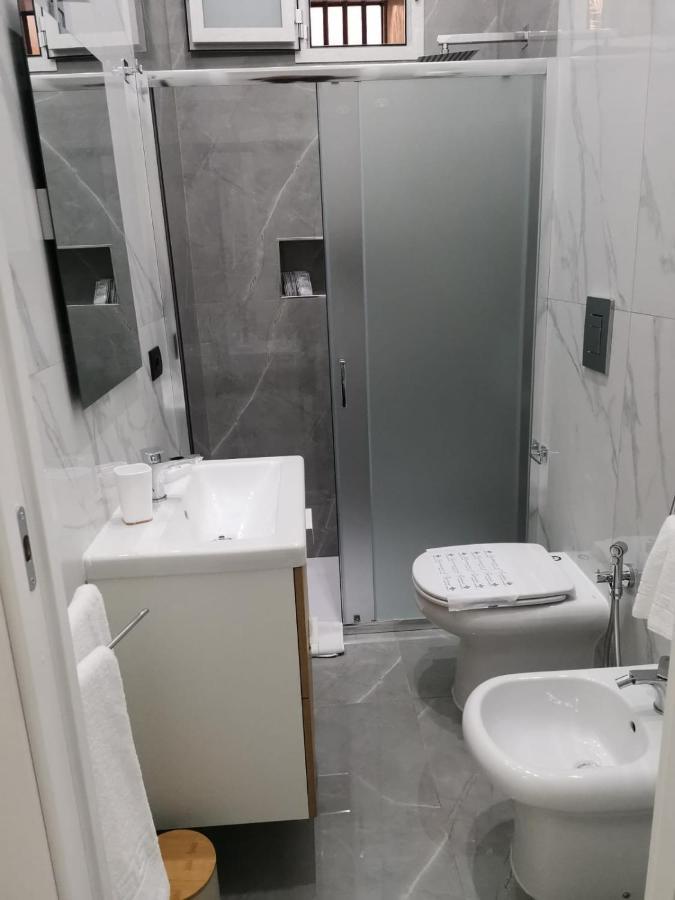 Dg Lovely Home Наполи Екстериор снимка