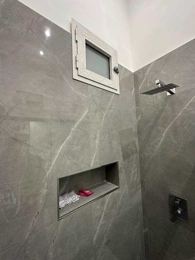 Dg Lovely Home Наполи Екстериор снимка