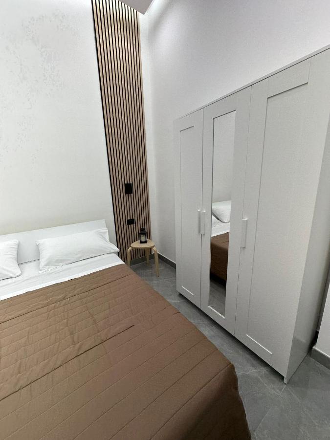 Dg Lovely Home Наполи Екстериор снимка