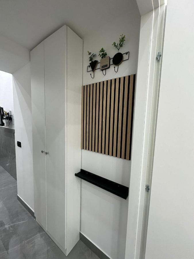 Dg Lovely Home Наполи Екстериор снимка